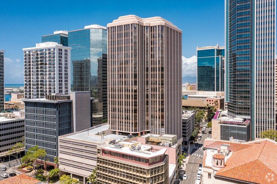 More Photos Of 201 Merchant St, Honolulu Office For Lease