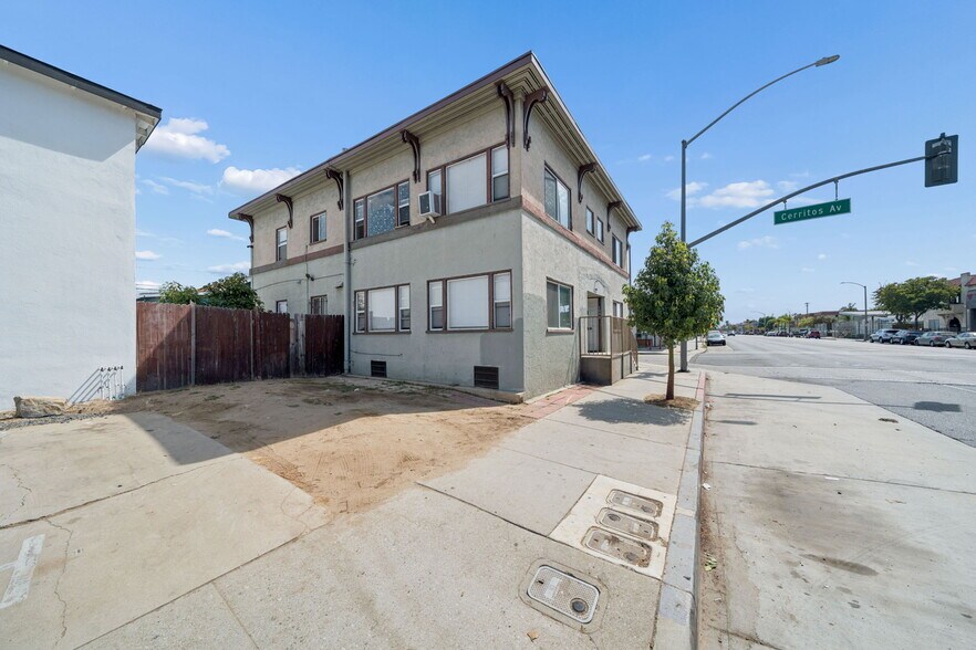 More Photos Of 1089 E 7th St, Long Beach Apartments For Sale