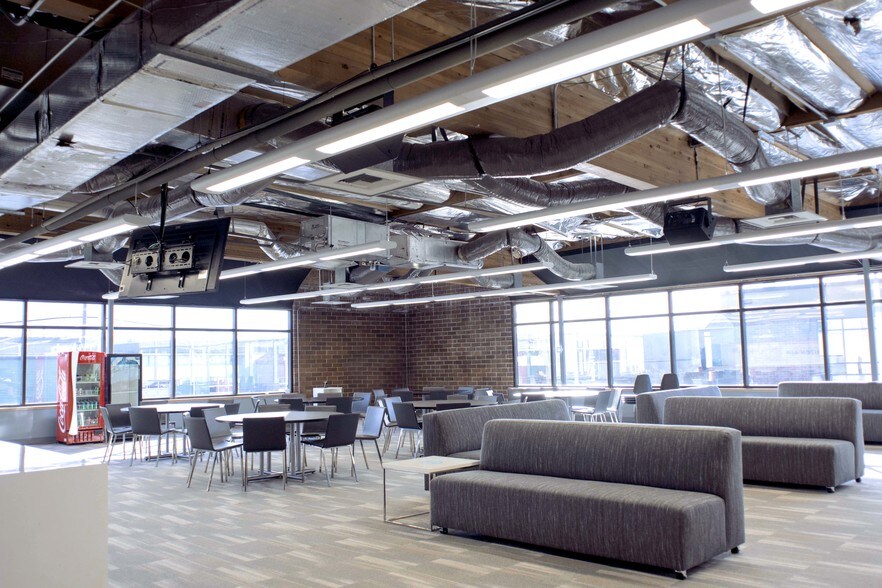 More Photos Of 4634-4636 E Marginal Way S, Seattle Unknown For Lease