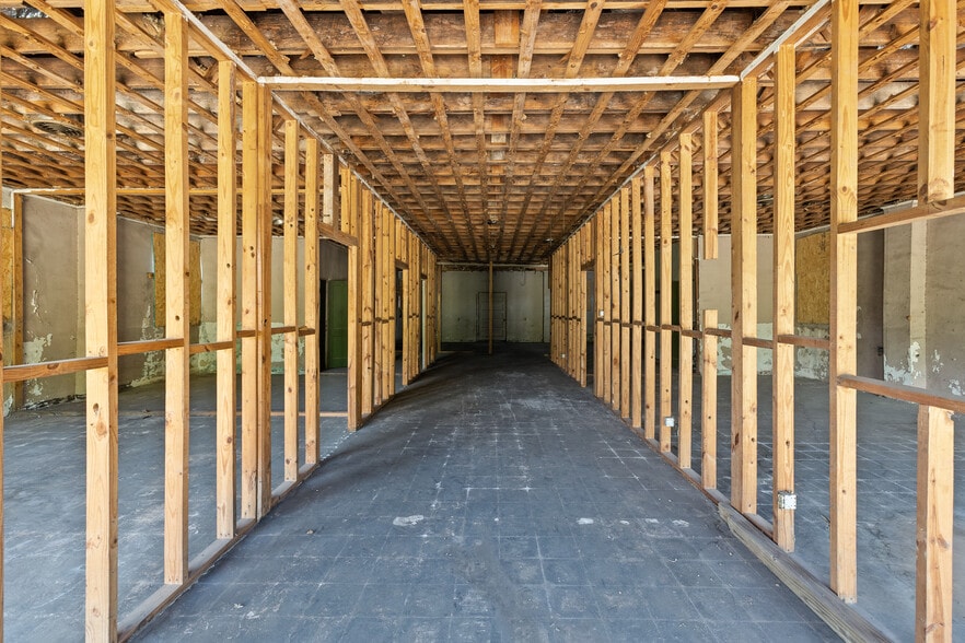 More Photos Of 1200 Central Ave, Atlanta Industrial For Sale