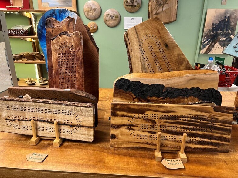 More Photos Of 903 Garibaldi Ave, Garibaldi Freestanding For Sale