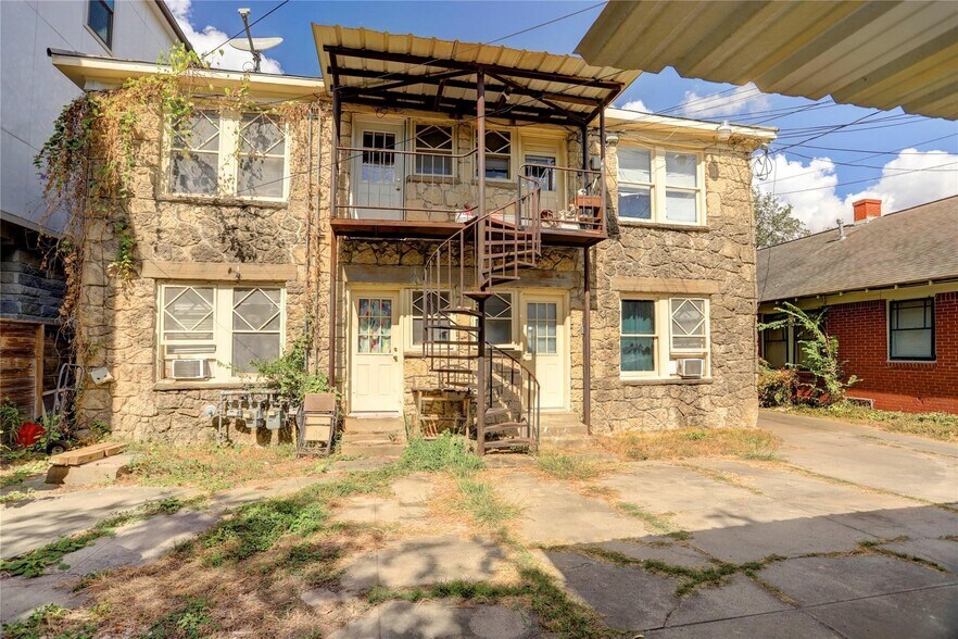 More Photos Of 607 W Pierce St, Houston Apartments For Sale