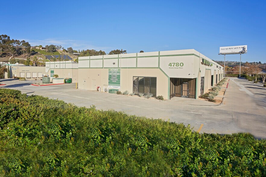 More Photos Of 4694-4698 Alvarado Canyon Rd, San Diego Unknown For Lease