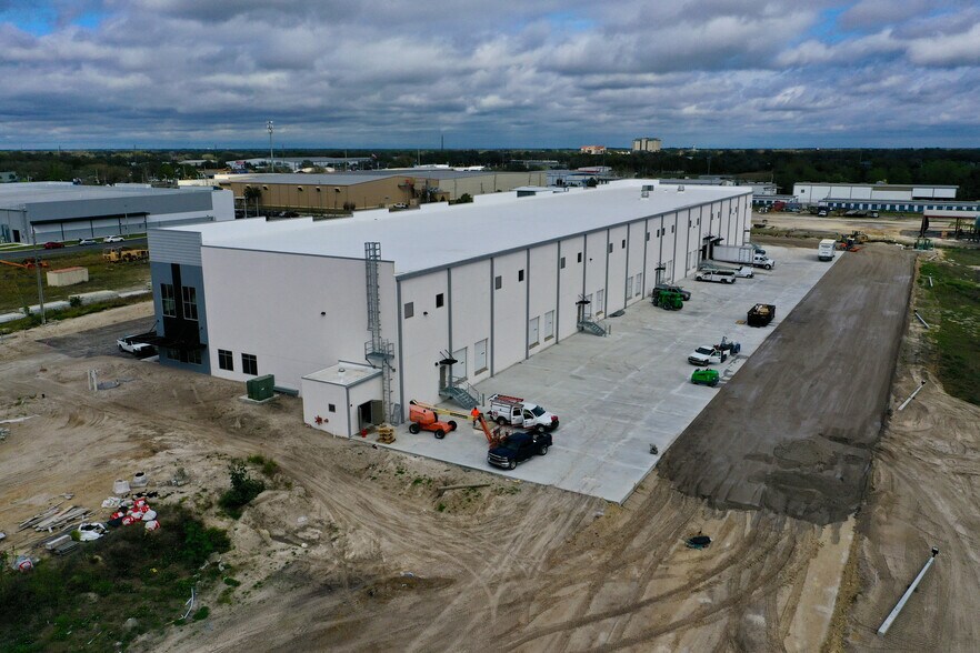 More Photos Of 1585 Centennial Blvd, Bartow Unknown For Lease