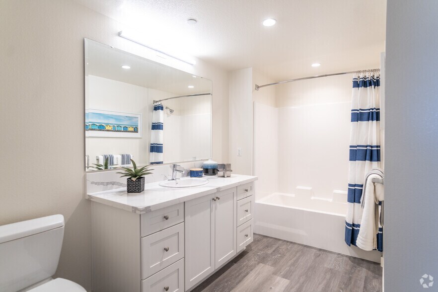 More Photos Of 1978 W Carson St, Torrance Apartments For Lease