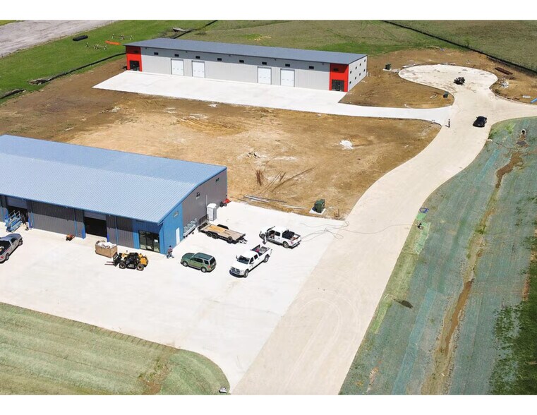 More Photos Of 8137-3 Florance Rd, Northlake Industrial For Lease