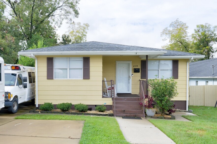 More Photos Of 2126 Chestnut St, Columbia Schools For Sale