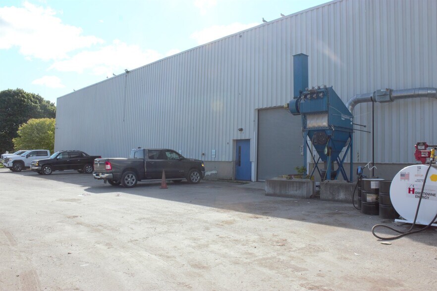 More Photos Of 1801 Mt Read Blvd, Rochester Warehouse For Lease