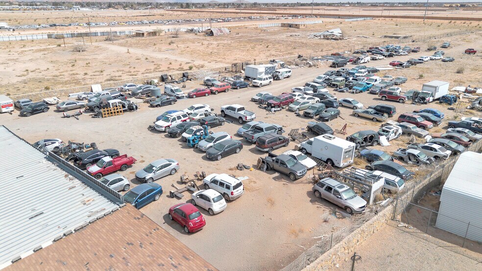 More Photos Of 14010 Montana Ave, El Paso Auto Salvage Facility For Sale