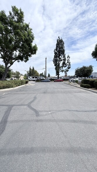 More Photos Of 3070 Myers St, Riverside Warehouse For Sale