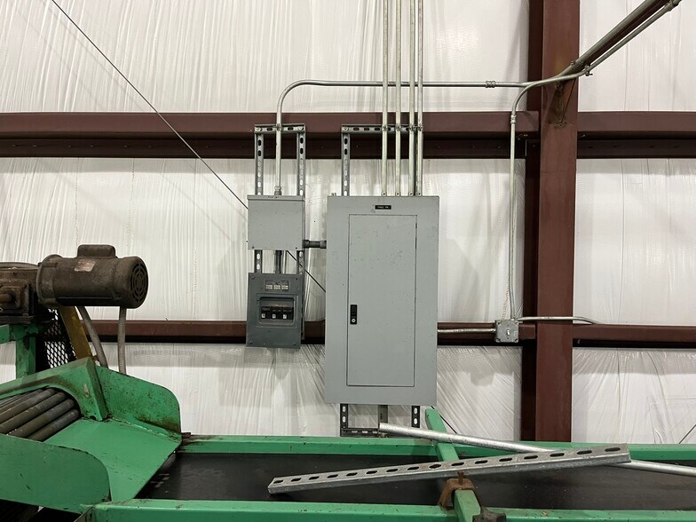 More Photos Of 2400 W Herman St, Pensacola Warehouse For Sale