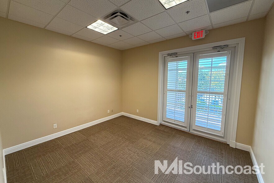 More Photos Of 3662 SW 30th Ave, Palm City Office For Lease