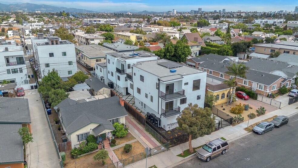 More Photos Of 4701 Saturn St, Los Angeles Multifamily For Sale