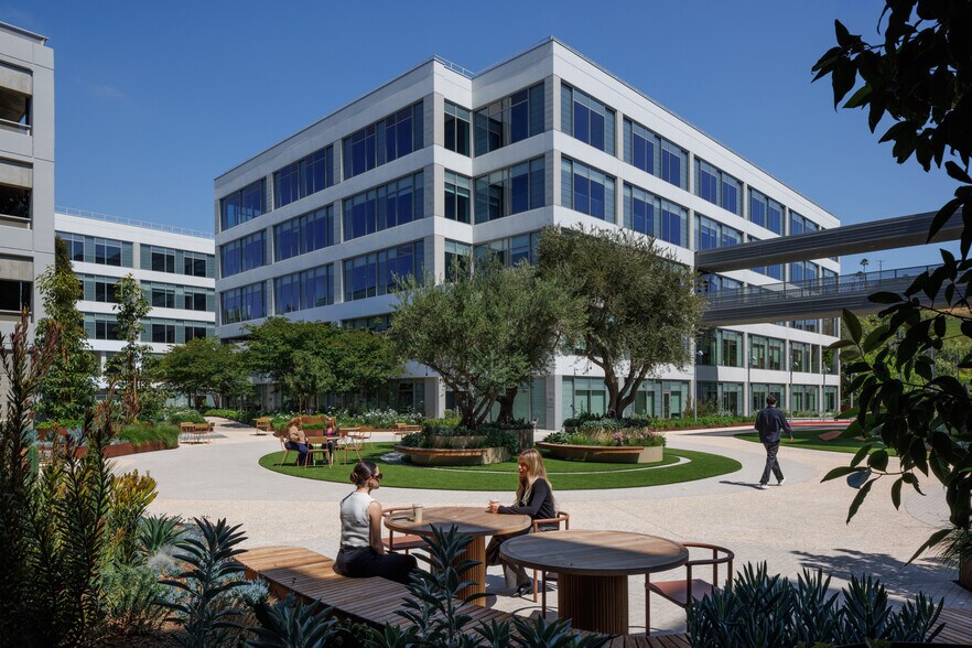 Primary Photo Of 12121 Bluff Creek Dr, Playa Vista Unknown For Lease