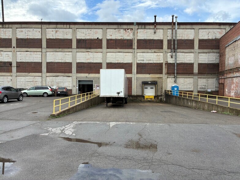 More Photos Of 2 Potomac St, Rochester Warehouse For Sale