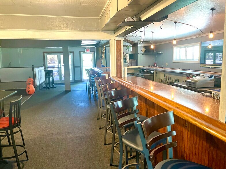 More Photos Of 7830 Olde 8 Rd, Macedonia Restaurant For Sale