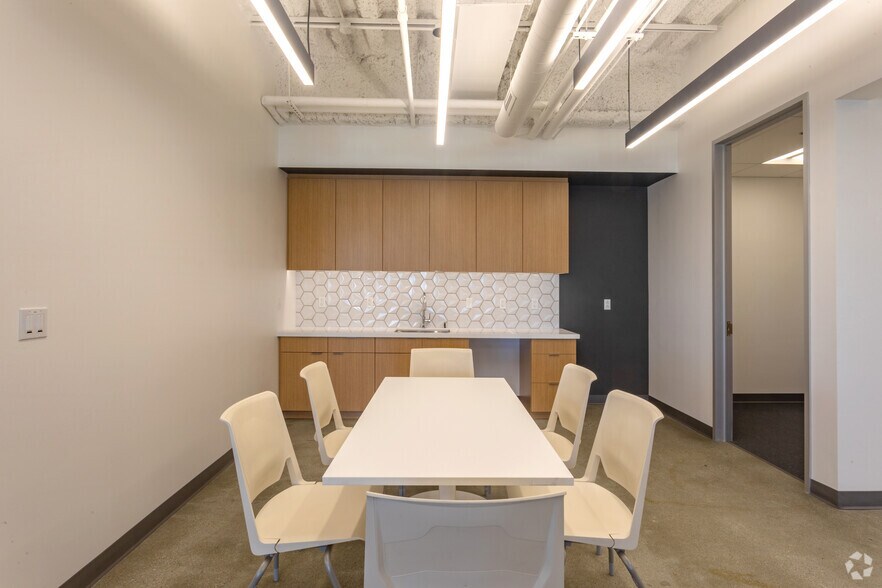 Photo of 9th Floor Ste 925