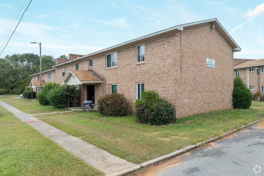More Photos Of 1931 Murphey Rd, Augusta Multifamily For Sale