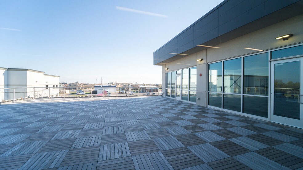 More Photos Of 9758 E 21st St N, Wichita Medical For Lease