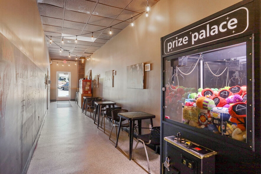 More Photos Of 1924-1926 Pacific Ave, Stockton Restaurant For Sale