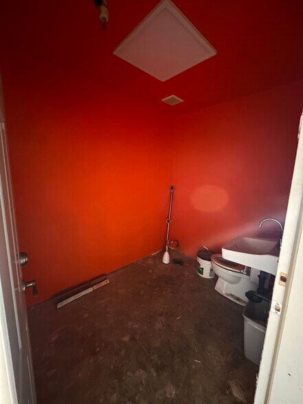 More Photos Of 3905 Fairview Dr, Carson City Industrial For Sale