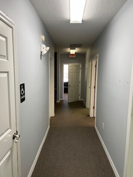More Photos Of 16586-16590 N Dale Mabry Hwy, Tampa Medical For Lease