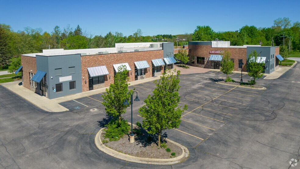 More Photos Of 51305-51311 7 Mile Rd, Northville Freestanding For Lease