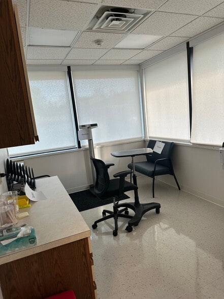More Photos Of 639 Metacom Ave, Warren Medical For Sale