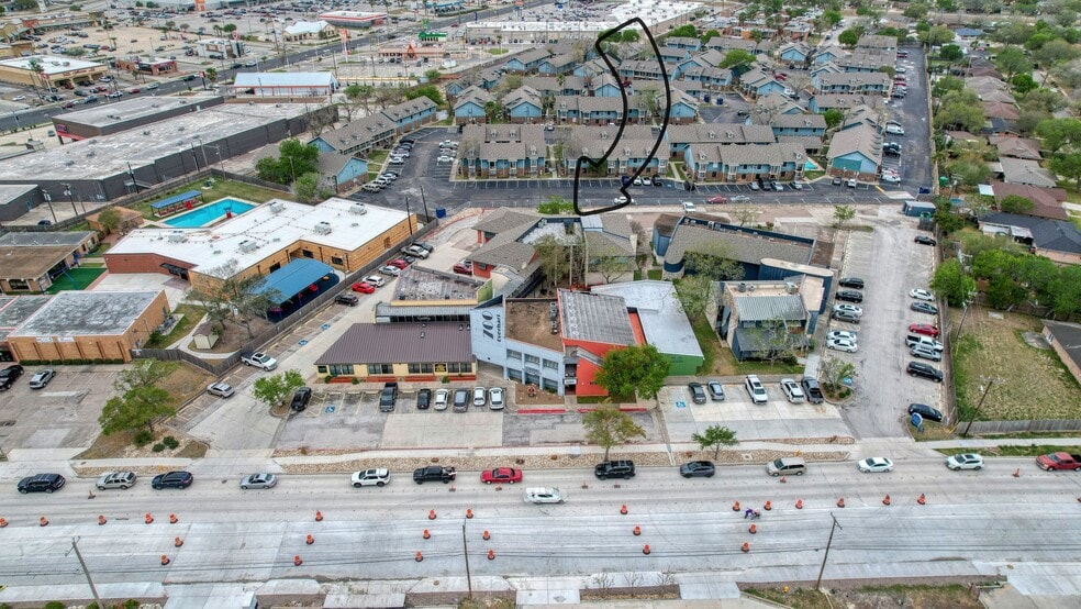 More Photos Of 700-H Everhart Rd, Corpus Christi Office For Sale