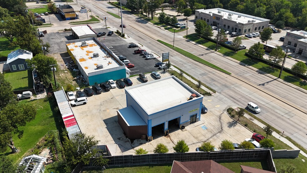 More Photos Of 617 W Centerville Rd, Garland Auto Repair For Lease