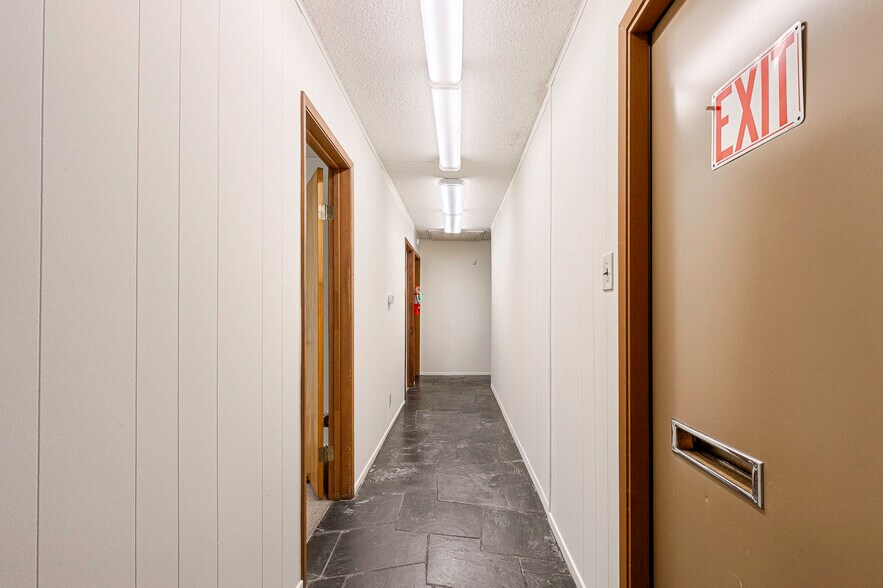More Photos Of 4038 Montgomery Dr, Santa Rosa Office For Sale