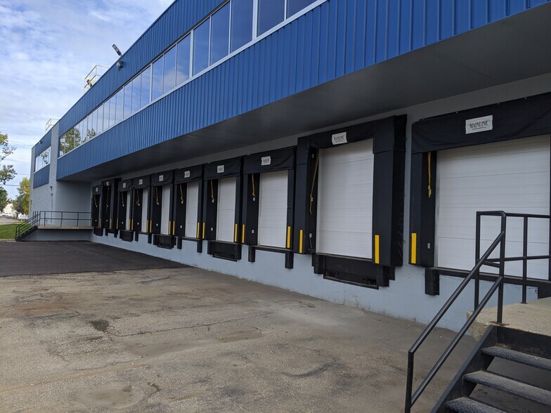 More Photos Of 11307-11329 166 A St NW, Edmonton Distribution For Lease