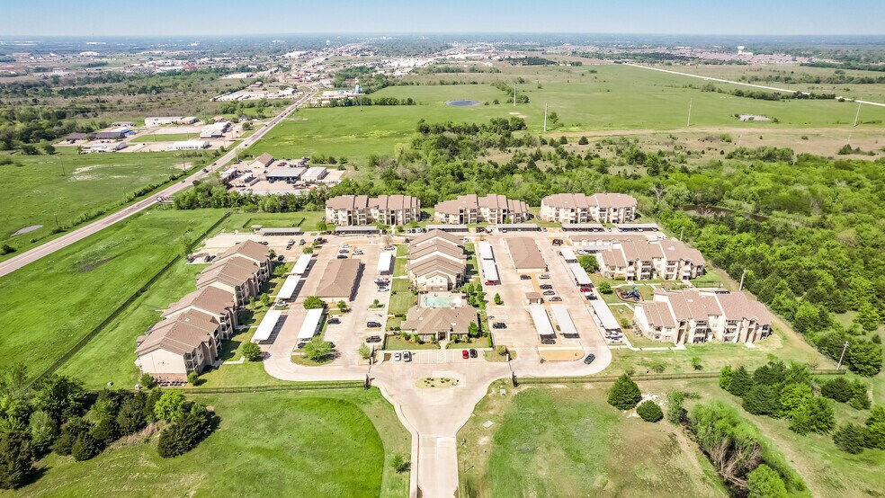 More Photos Of 2410 W Jack Finney Blvd, Greenville Apartments For Sale