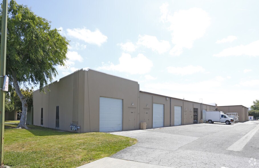 More Photos Of 2534-2544 Seaboard Ave, San Jose Manufacturing For Lease