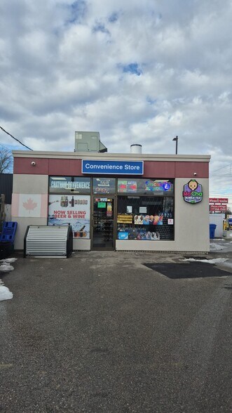 More Photos Of 410 Queen St, Chatham Service Station For Sale