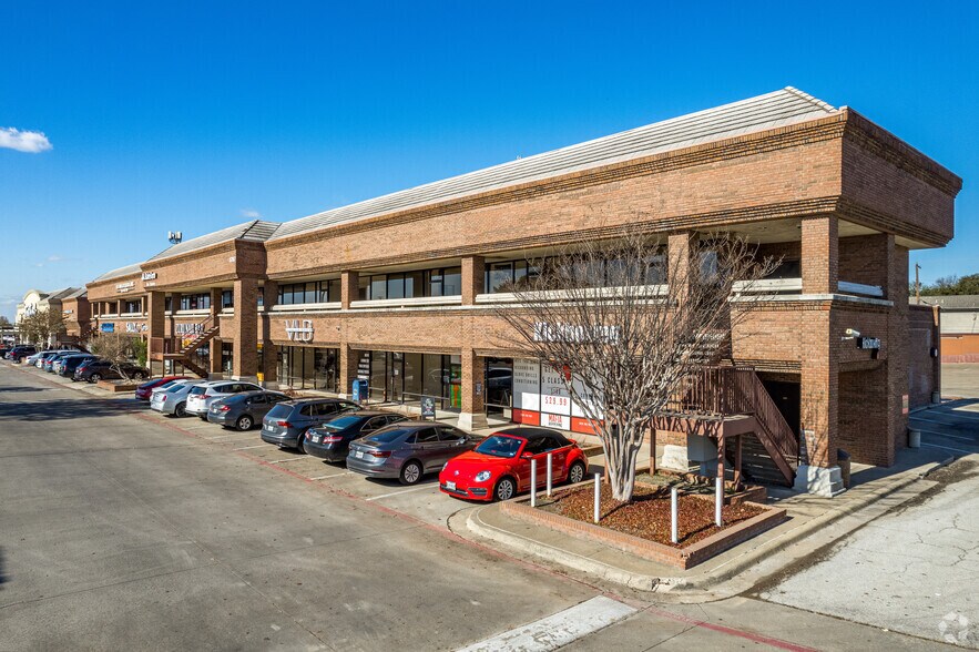 More Photos Of 11888 Marsh Ln, Dallas Unknown For Lease