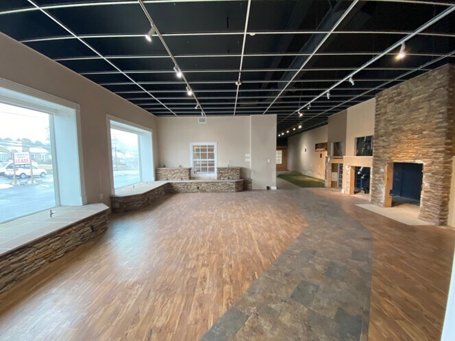 More Photos Of 1616 Main St, Hampstead Storefront Retail Office For Lease