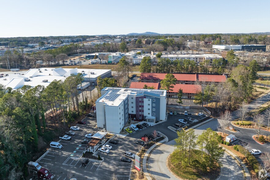 More Photos Of 2210 Corporate Plaza, Smyrna Hotel For Sale