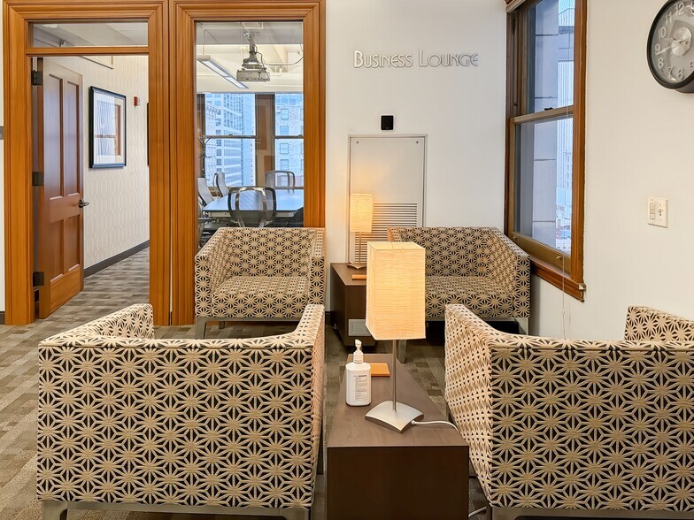 Primary Photo Of 506 2nd Ave, Seattle Coworking Space