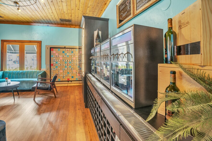 More Photos Of 7778 Highway 42, Egg Harbor Restaurant For Sale