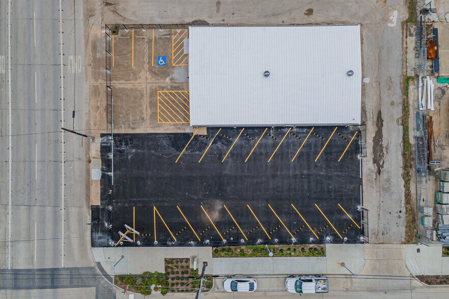 More Photos Of 104 N Shaver St, Pasadena Industrial For Lease