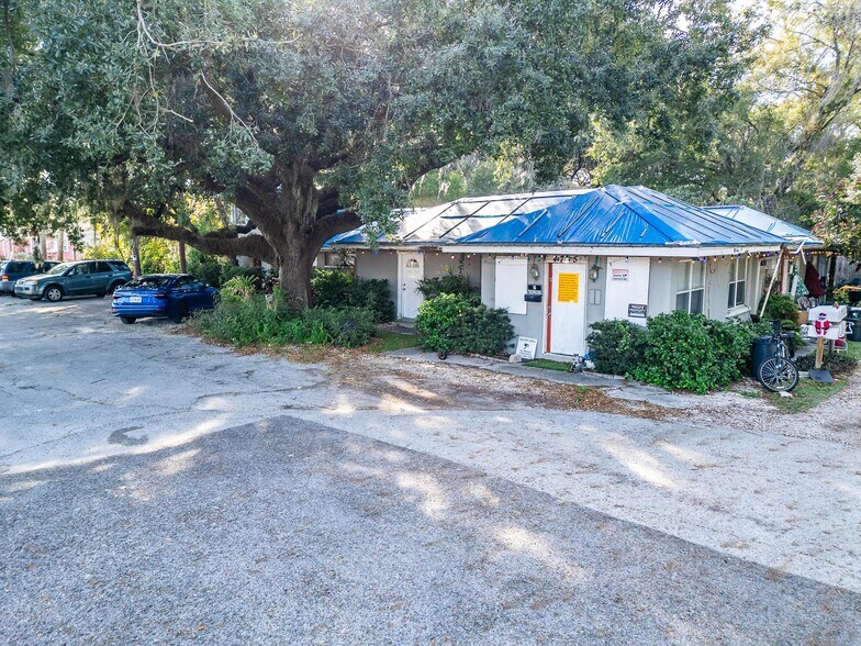 More Photos Of 4701 Land O Lakes Blvd, Land O' Lakes Apartments For Sale