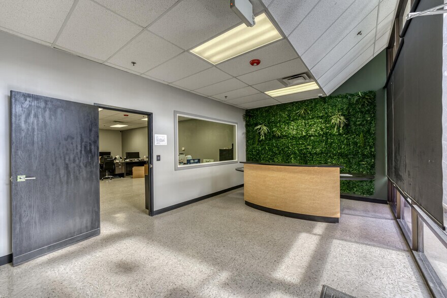 More Photos Of 680 E Glendale Ave, Sparks Warehouse For Sale