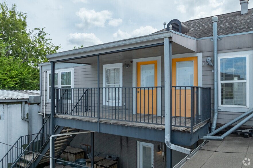 More Photos Of 4210 Emancipation Ave, Houston General Retail For Sale