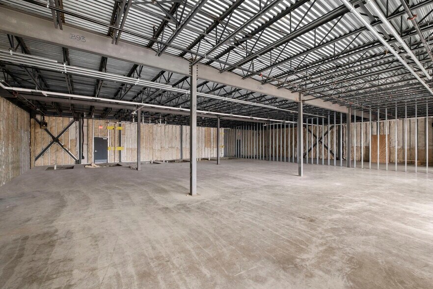 More Photos Of 227 E Cevallos, San Antonio Restaurant For Lease