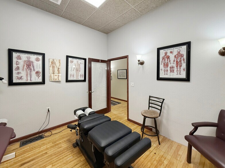 More Photos Of 112 N 2nd Ave W, Newton General Retail For Sale
