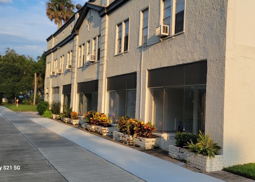 More Photos Of 244 E Graves Ave, Orange City Apartments For Lease