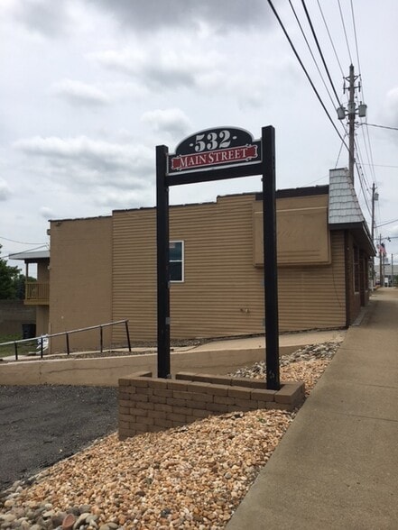 More Photos Of 532 Main St, Wintersville Freestanding For Lease