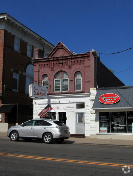 Primary Photo Of 56 Oswego St, Baldwinsville Storefront For Lease