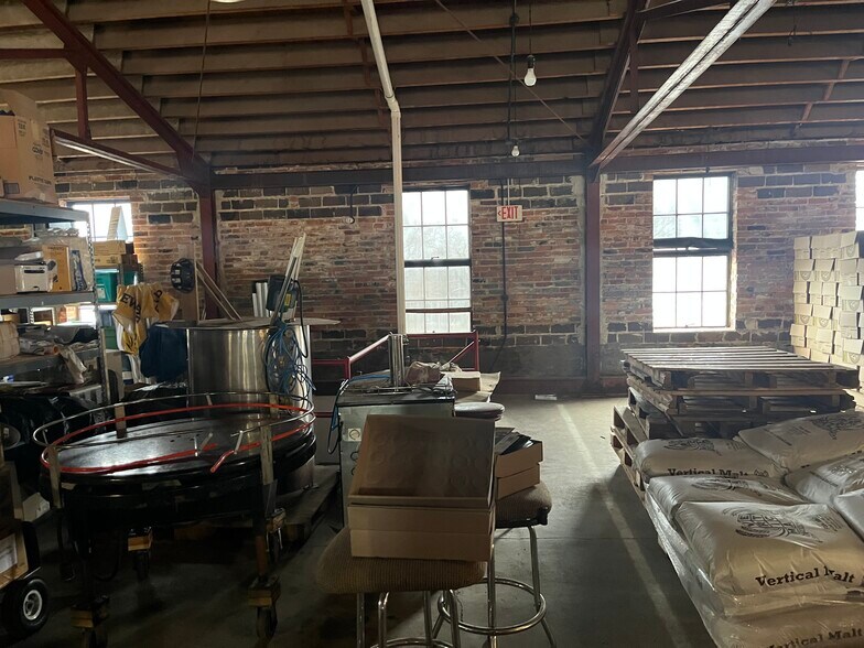 More Photos Of 320 Pierce St, Black River Falls Industrial For Sale